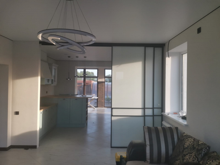 Перегородка из 3 створок - Телескопико 2 (1 неподвижная, 2 подвижные)