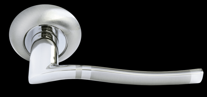 Дверные ручки Morelli «ФОНТАН» MH-04 SN/CP Цвет — Белый никель/полированный хром