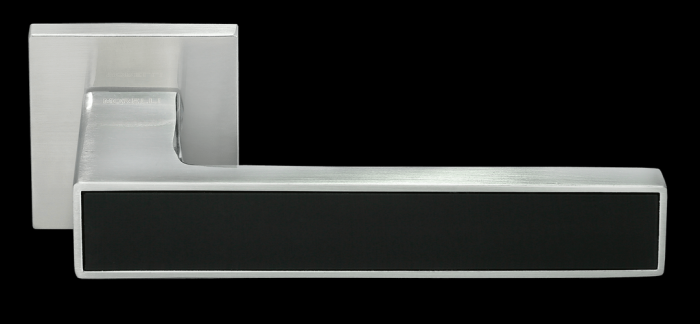 Дверные ручки Morelli «SULLA» MH-48-S6 SC/BL Цвет — Матовый хром/чёрный